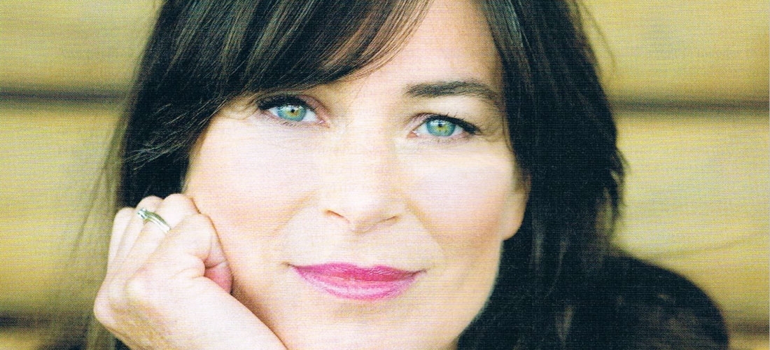 Debby Petter, voormalig nieuwslezeres, actrice, schrijfster